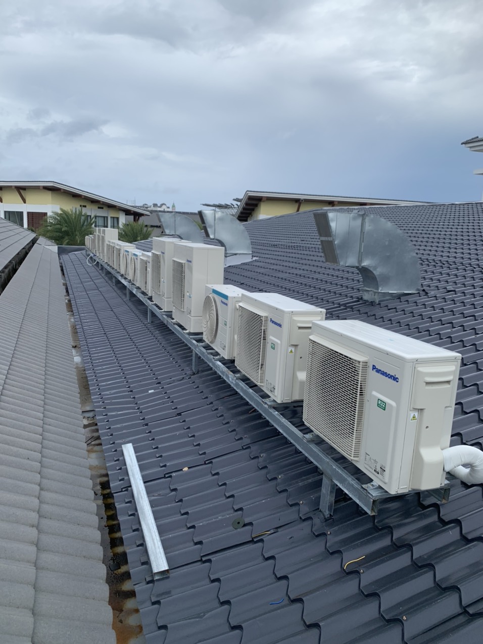 Thi công máy lạnh cục bộ