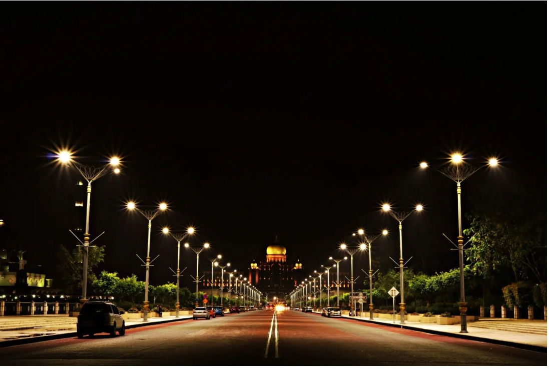 CHIẾU SÁNG NGOÀI NHÀ